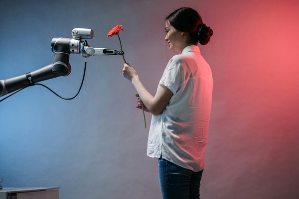 Comment utiliser les techniques d'edge computing pour améliorer la réactivité des applications IoT?