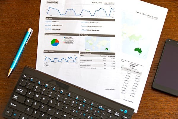 Optimisez votre stratégie marketing grâce à des outils analytics et seo intégrés